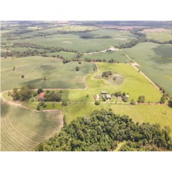 Sitio a venda Regiao Itapetininga lavoura cana pecuaria 26.5 alqueires